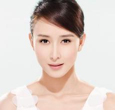 妈妈问被欺负的女儿：为什么就你被打